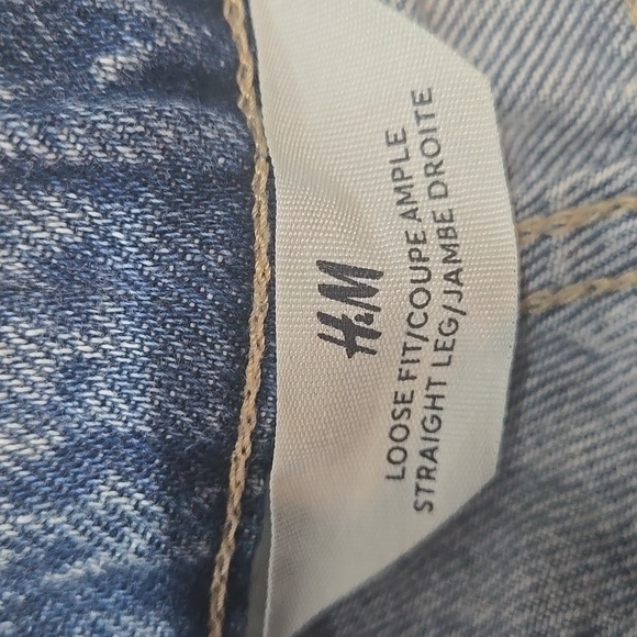 H&M Boys Loose Fit Jeans Light Acid Wash Size 12 - Picture 4 of 6